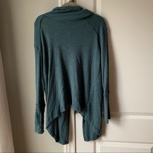 NWOT Green turtle neck slit back top